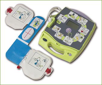 The Zoll AED Plus with Real CPR Help